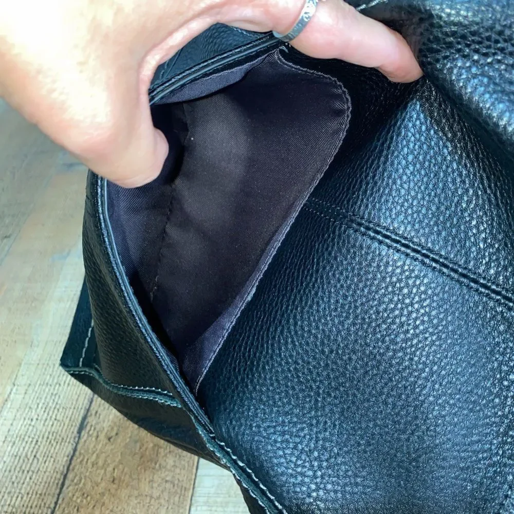 THE SAK IRIS LEATHER CROSSBODY BAG